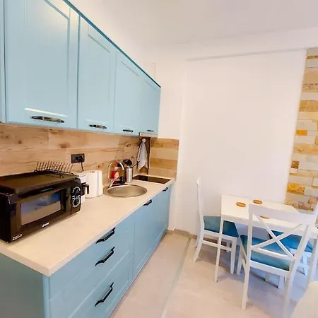 Rastko-n Lux 32 Milmari Apartament