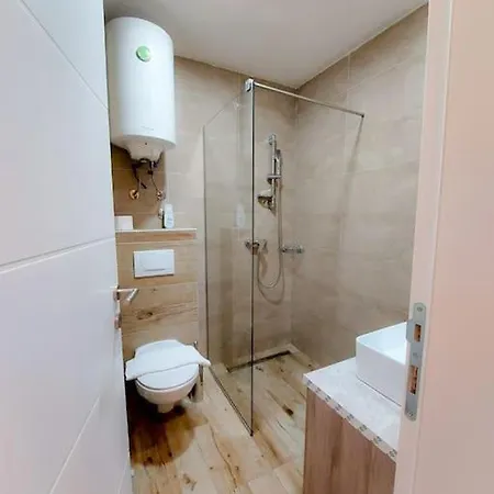 Rastko-n Lux 32 Milmari Kopaonik