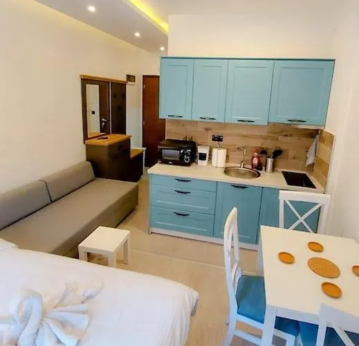 Rastko-n Lux 32 Milmari アパート コパオニク