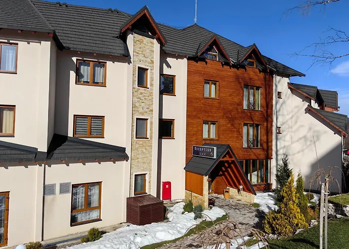 Rastko-n Lux 32 Milmari アパート